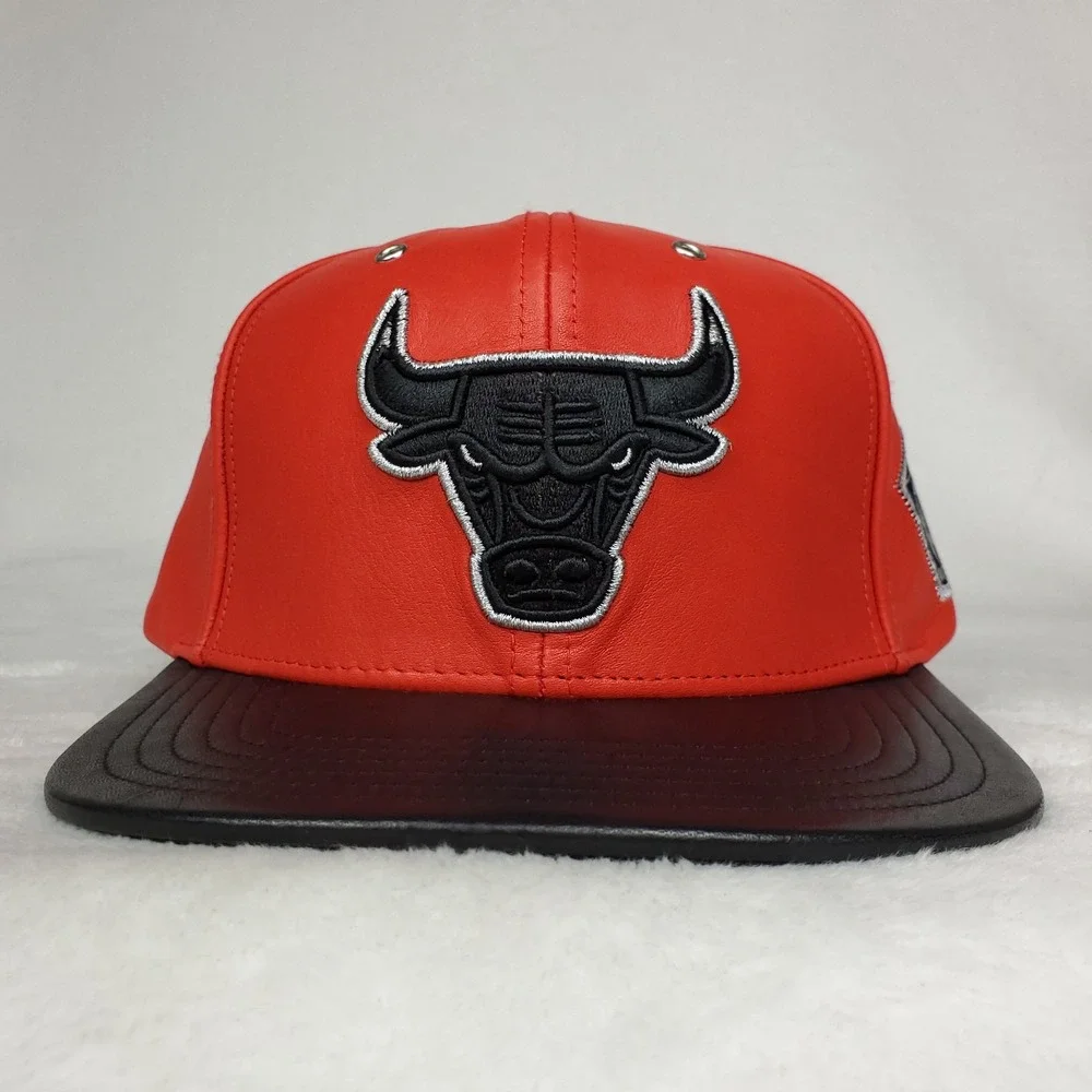Chicago Bulls Mitchell & Ness NBA Snapback 3D Logo‎ Red Black Leather New